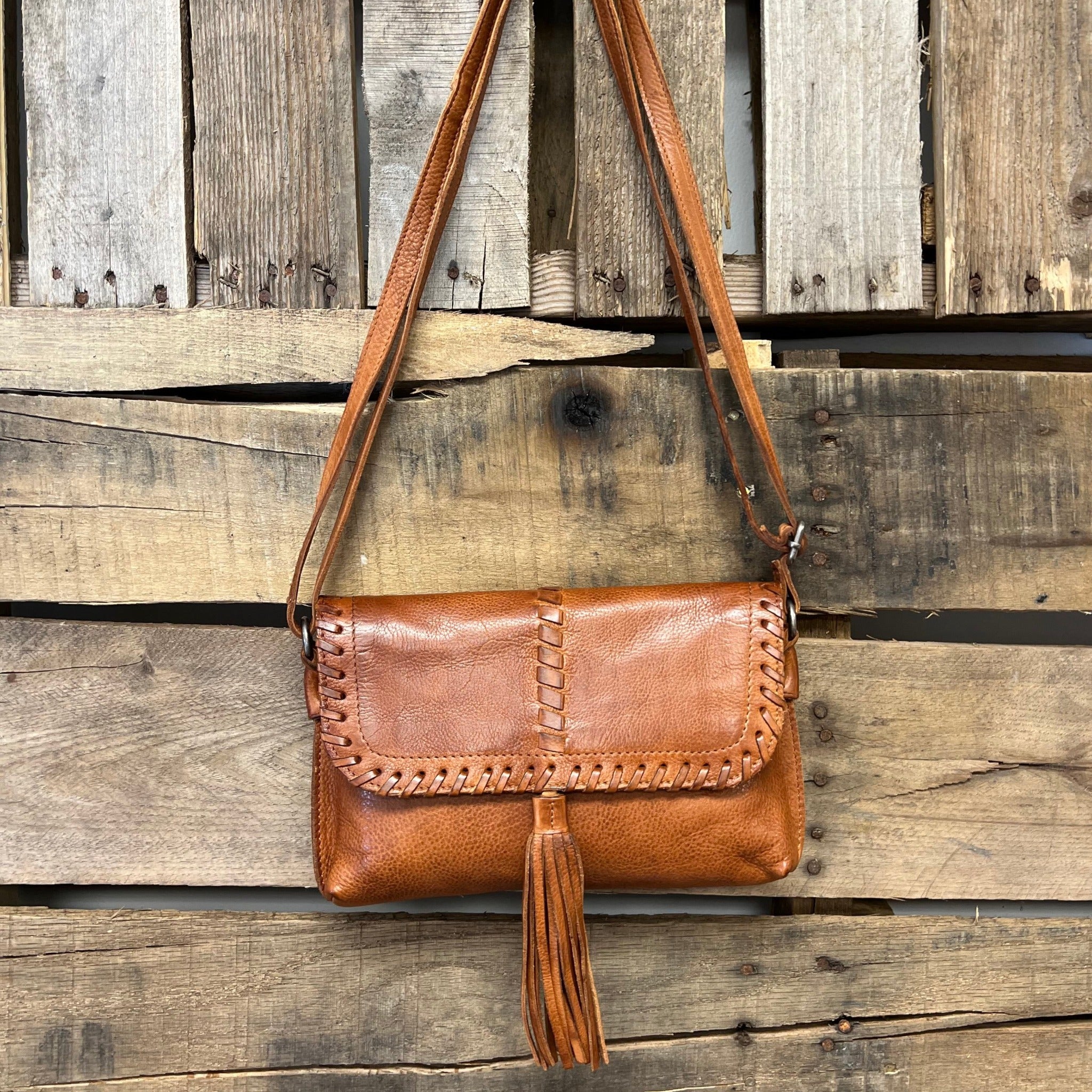 Freya Leather Crossbody Bag - Image 9