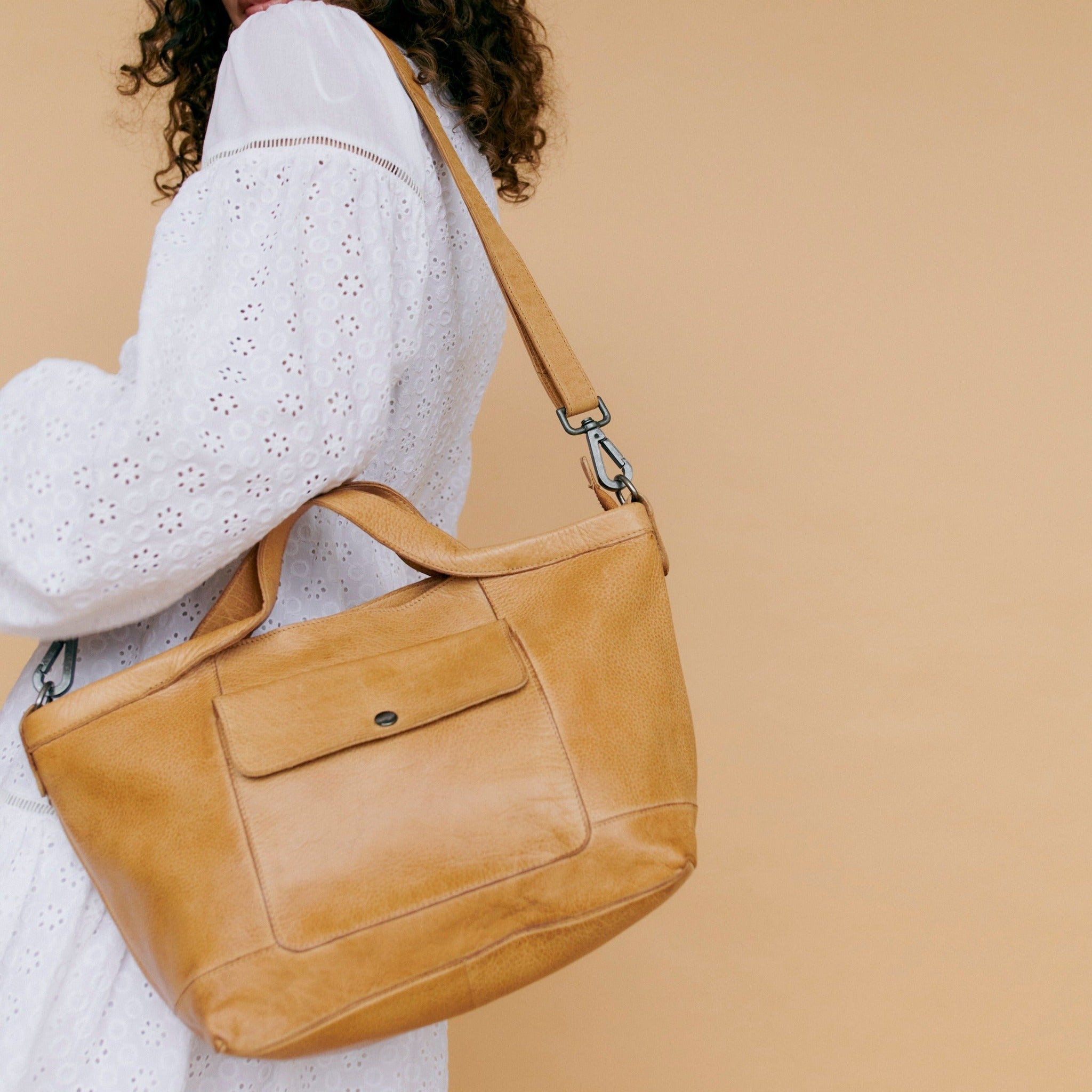 Claire Leather Crossbody Bag - Image 2