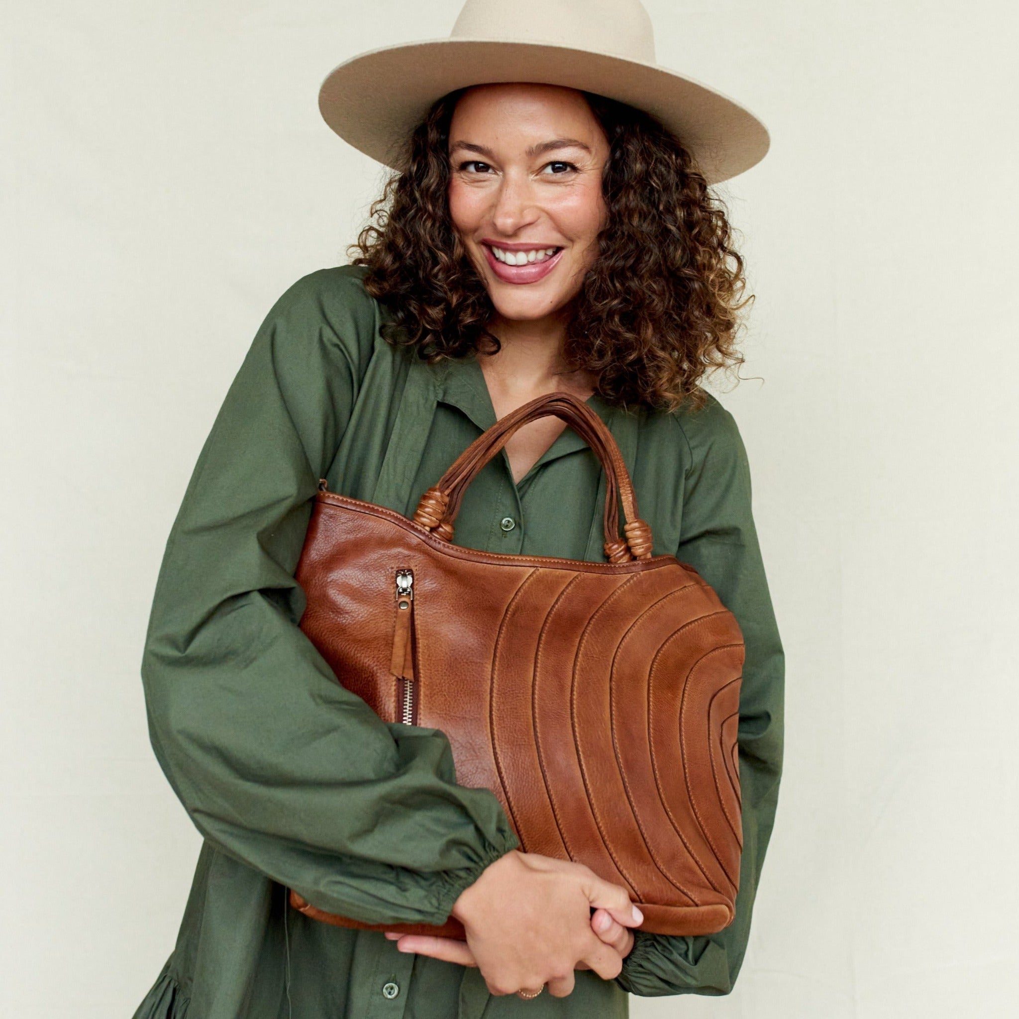 Joplin Leather Crossbody Bag - Image 9