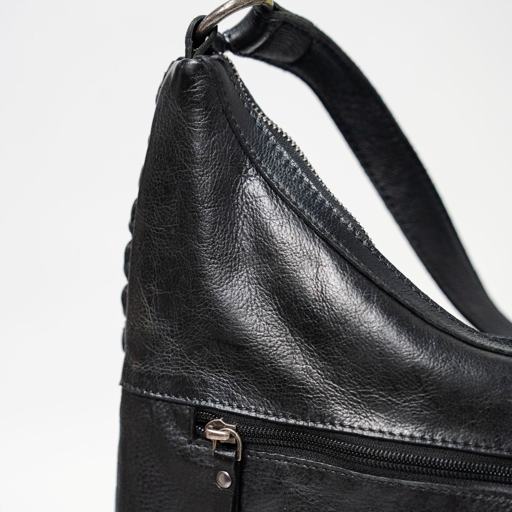 Isabel Leather Shoulder Bag - Image 12