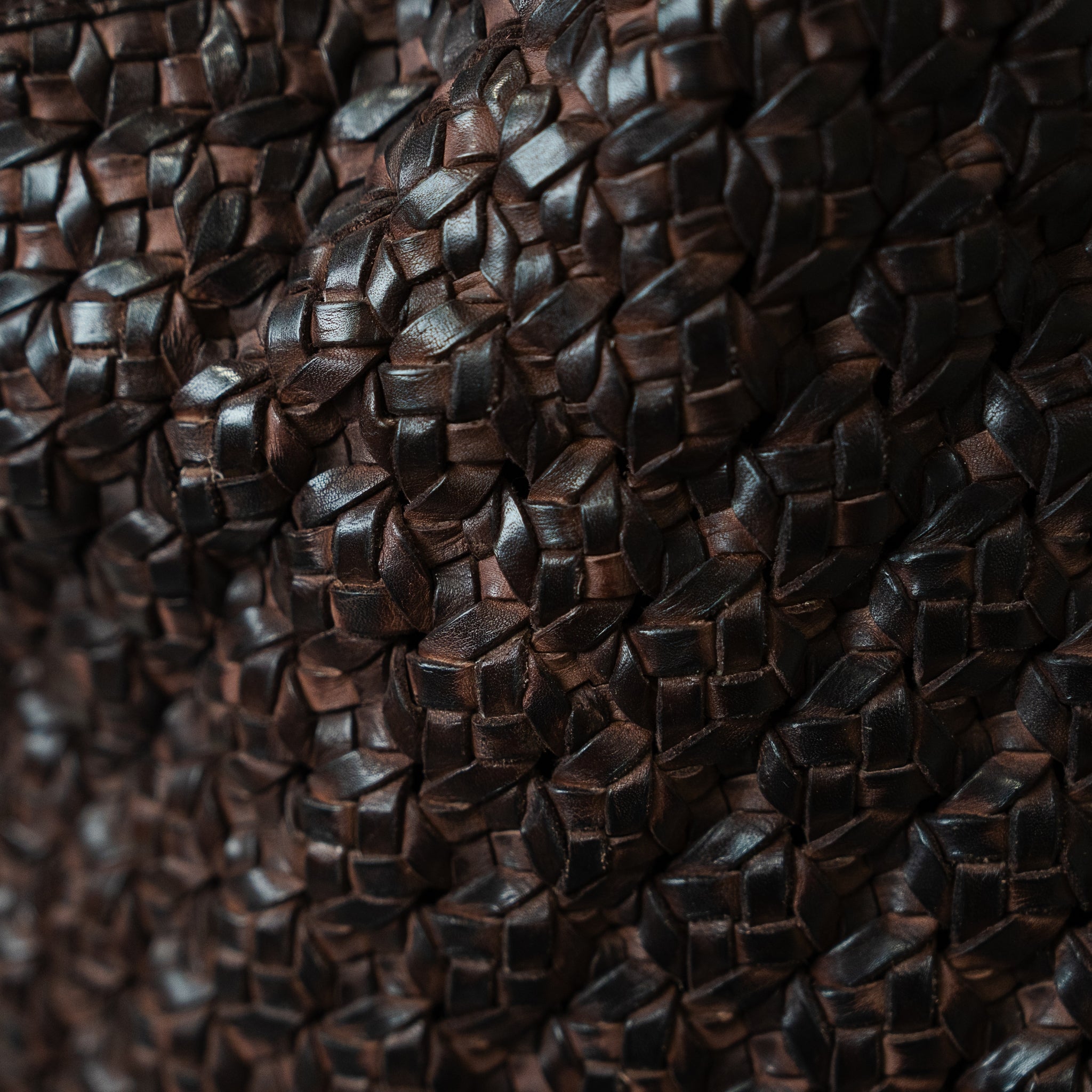 Isabel Leather Shoulder Bag - Image 6