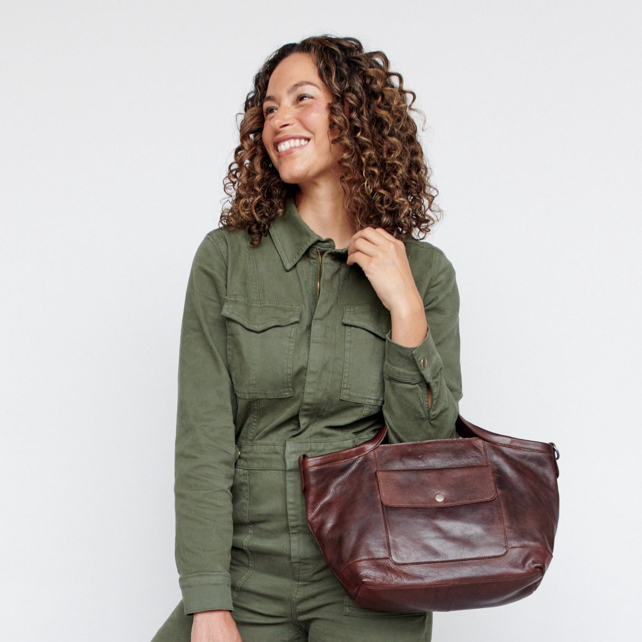Claire Leather Crossbody Bag - Image 12