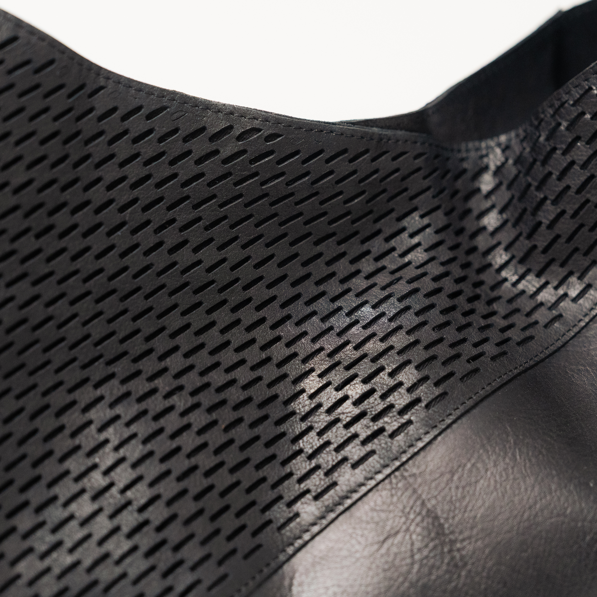 Lindsey Laser Leather Tote Bag - Image 11